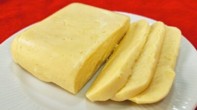 QUEIJO MUSSARELA VEGANO! Fácil, Barato, Rápido e SEM LEITE - Delícia que Derrete!