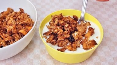 A MELHOR GRANOLA CASEIRA! Fácil, Barata, SEM AÇÚCAR e 100% NATURAL - Fica Incrível!